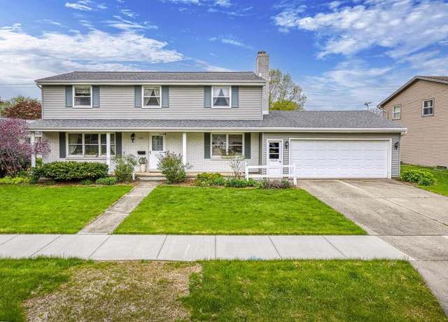 Property at 2009 N Eugene St, Appleton, WI 54914, 5 beds, 2.5 baths