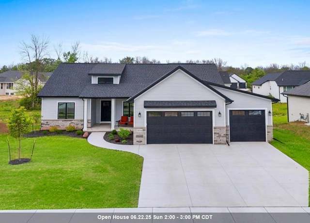 Property at 2514 S Stellita Cir, De Pere, WI 54115, 3 beds, 2 baths