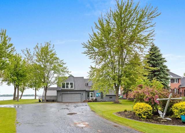 Property at W4862 Swan Acre Dr, Cecil, WI 54111, 3 beds, 3 baths