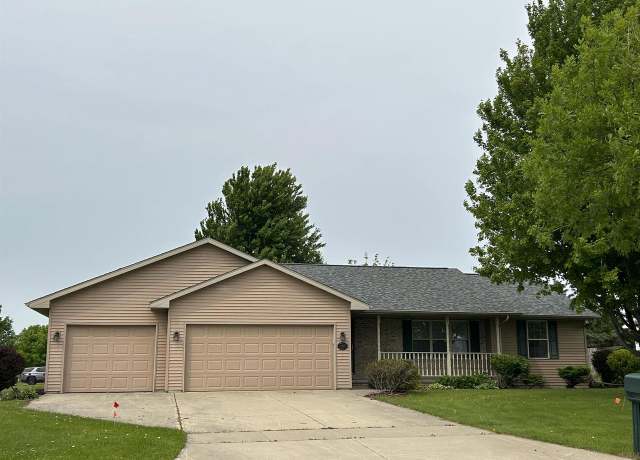 Property at 3700 Collegiate Way, New Franken, WI 54229, 3 beds, 2 baths