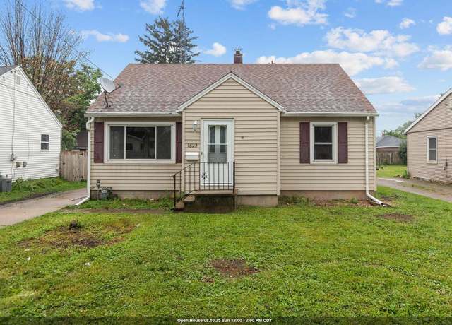 Property at 1822 Jefferson St, Oshkosh, WI 54901, 2 beds, 1 bath