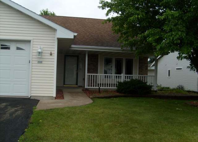 Property at 330 Wyldewood Dr, Oshkosh, WI 54904, 2 beds, 2.5 baths