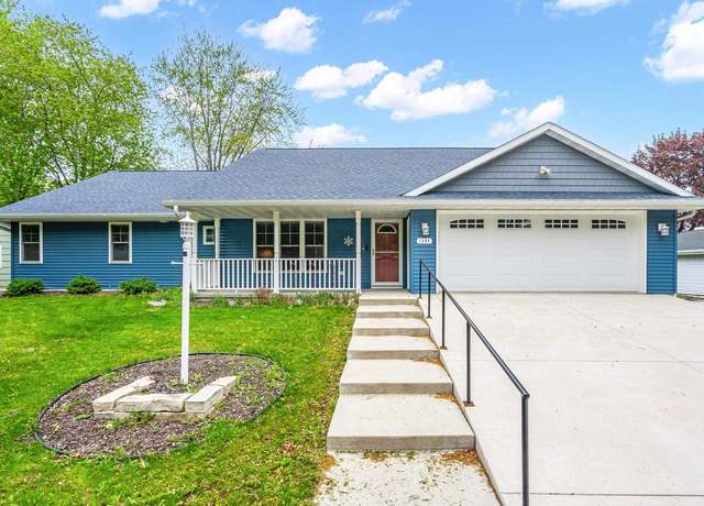 Property at 1306 Nelson St, Green Bay, WI 54304, 4 beds, 3.5 baths