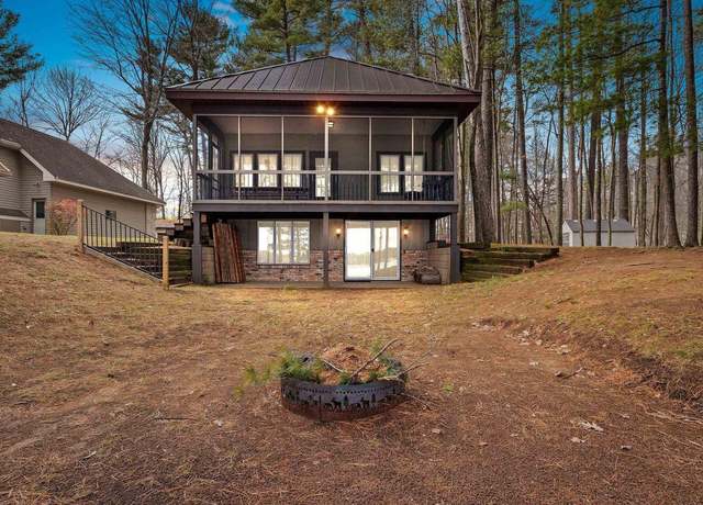 Property at N2706 North Shore Dr, Clintonville, WI 54929, 3 beds, 1 bath