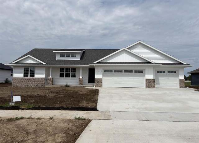 Property at 4650 Paul Ln, Howard, WI 54313, 3 beds, 2 baths