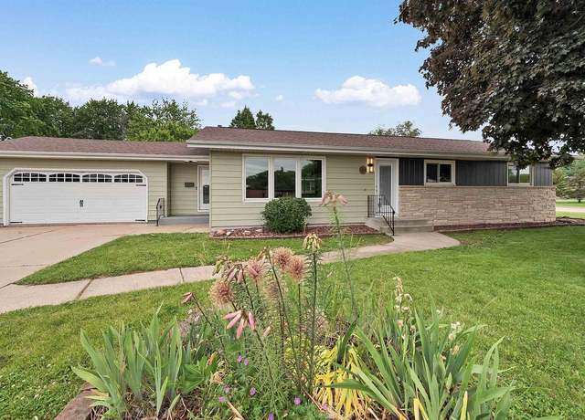 Property at 404 N Eagle St, Oshkosh, WI 54902, 4 beds, 2 baths