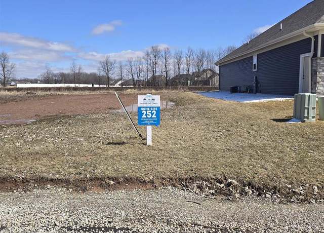 Property at 903 Black Swan Dr, Menasha, WI 54952