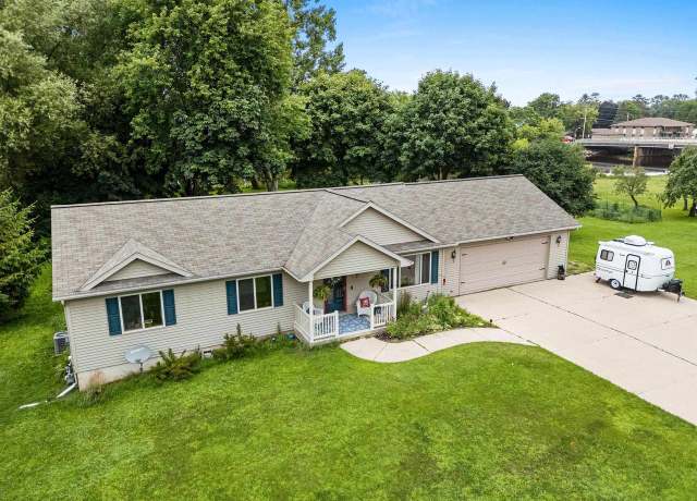 Property at 301 1st St, Oconto, WI 54153, 4 beds, 2 baths