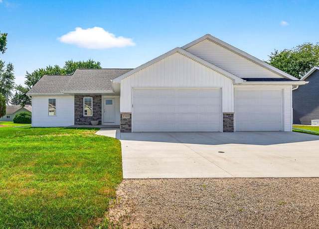 Property at 1315 Bens Way, Kaukauna, WI 54130, 3 beds, 2 baths