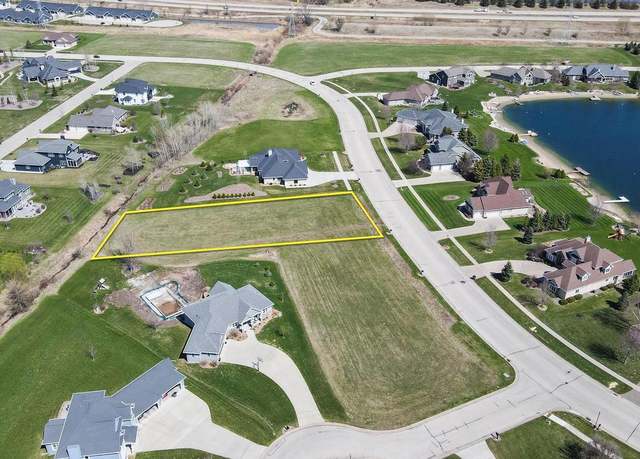 Property at 436 N Country Ln, Fond Du Lac, WI 54935