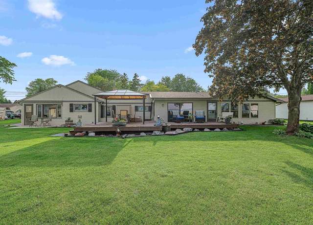 Property at N8073 Cottage Ln, Fond Du Lac, WI 54937, 4 beds, 2 baths