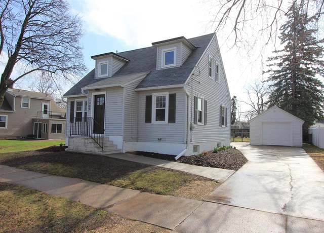 Property at 1309 Wirtz Ave, Green Bay, WI 54304, 3 beds, 1 bath