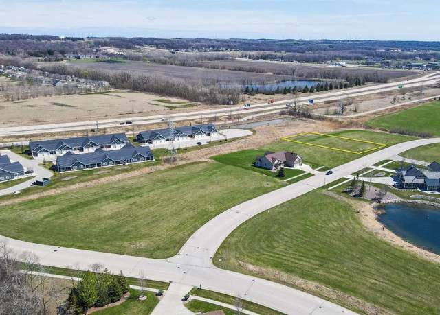 Property at 493 N Country Ln, Fond Du Lac, WI 54935