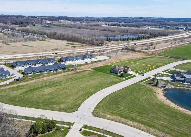 Property at 507 N Country Ln, Fond Du Lac, WI 54935