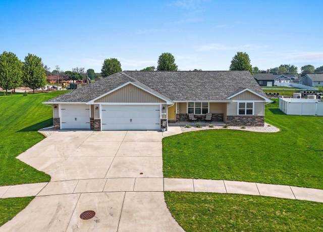 Property at 1764 Bridge Port Cir, De Pere, WI 54115, 4 beds, 3 baths