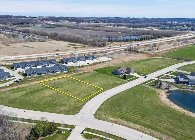 Property at 543 N Country Ln, Fond Du Lac, WI 54935