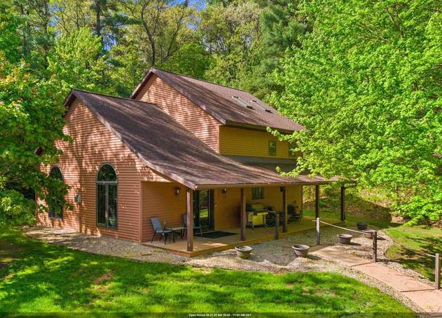 Property at 9258 Harding Rd, Plainfield, WI 54966, 2 beds, 2.5 baths
