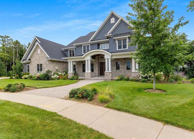 Property at 6916 N Palladium Ct, Appleton, WI 54913, 5 beds, 5 baths