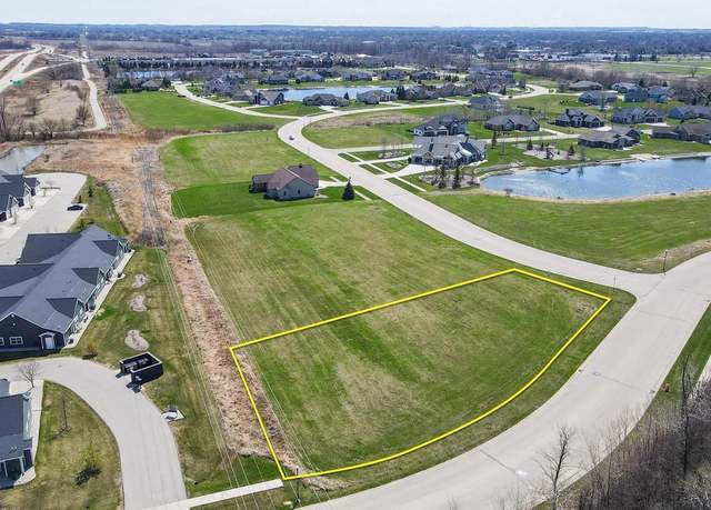 Property at 551 N Country Ln, Fond Du Lac, WI 54935