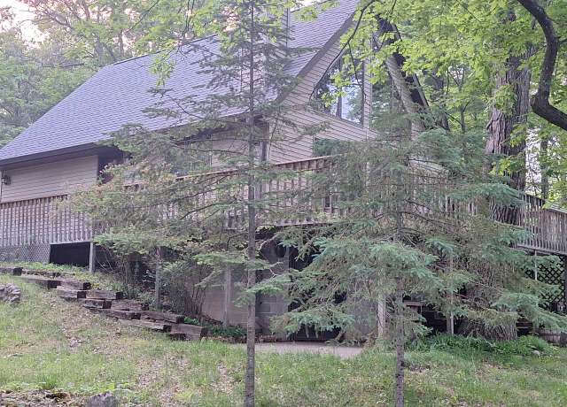 Property at W15560 Mckinley Ln, Athelstane, WI 54104, 3 beds, 2 baths
