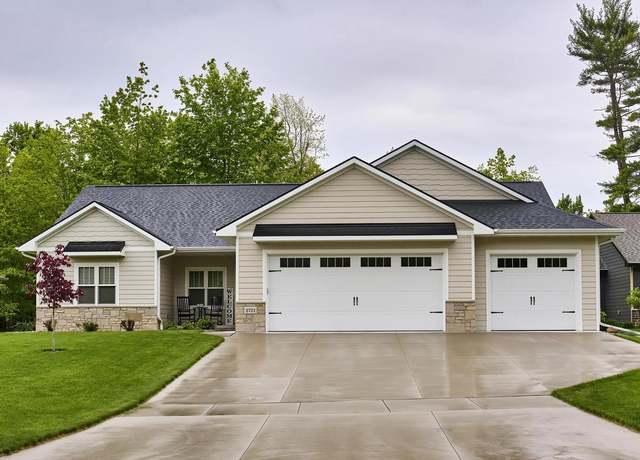 Property at 2721 Woodfield Ct, Howard, WI 54313, 3 beds, 2 baths