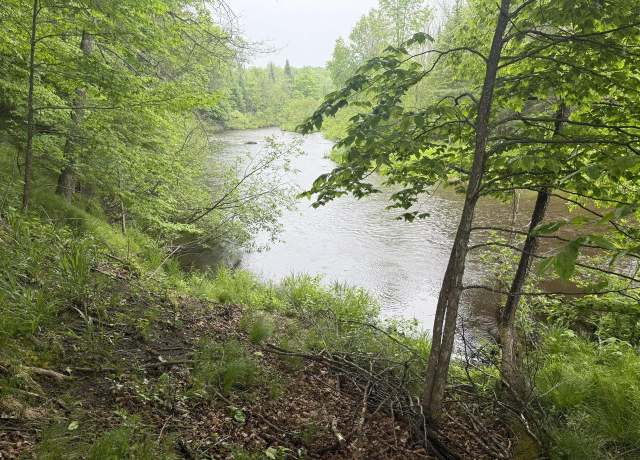 Property at W14901 Fisherman Ln, Athelstane, WI 54104