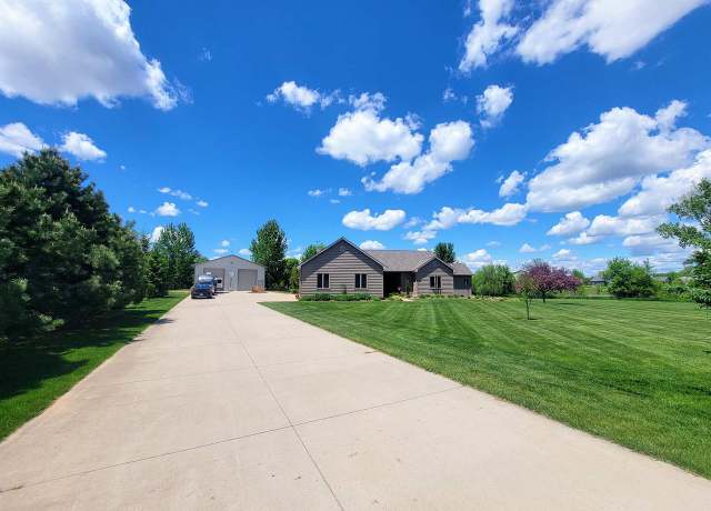 Property at N1829 Spring Ct, Greenville, WI 54942, 5 beds, 5 baths