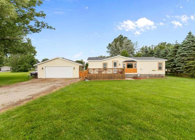 Property at W4356 Country Ln, Cecil, WI 54111, 3 beds, 2 baths