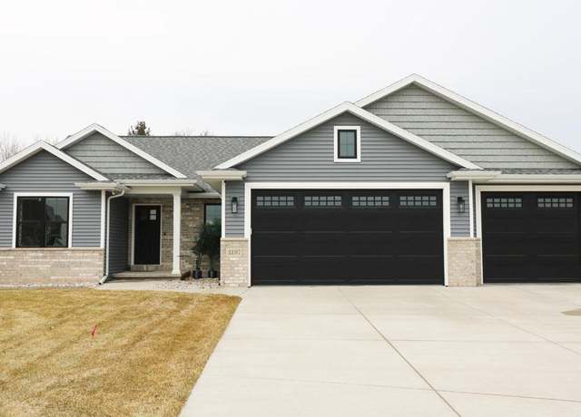 Property at 2137 Grassymeadow Ln, Menasha, WI 54952, 3 beds, 3 baths