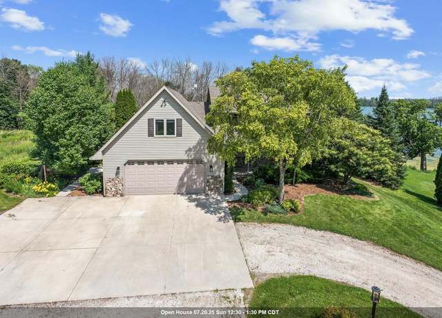 Property at 789 S Neumeyer Ln, Brillion, WI 54110, 4 beds, 3.5 baths