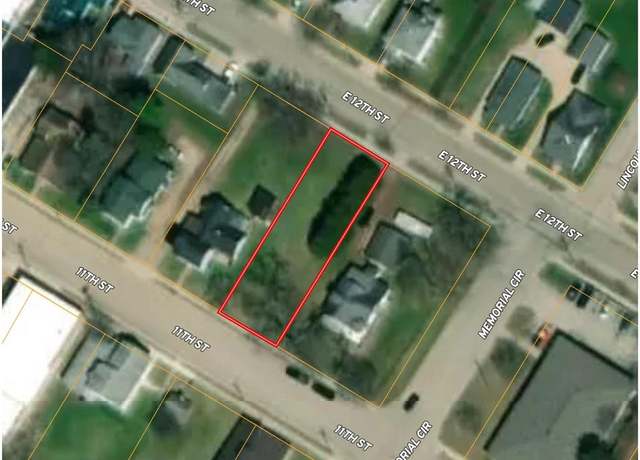 Property at 35 11th St, Clintonville, WI 54929