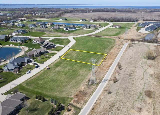 Property at 1222 Spring Lake Dr, Fond Du Lac, WI 54935