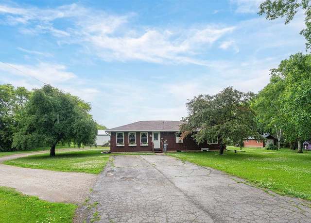 Property at 3408 Brooks Rd, Oshkosh, WI 54904, 4 beds, 2 baths