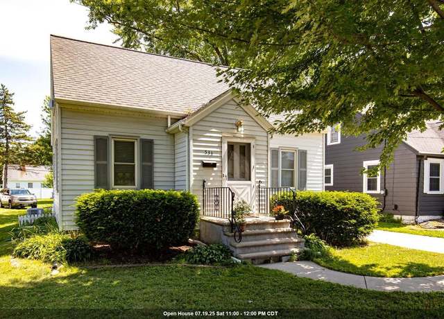 Property at 533 Abrams St, Green Bay, WI 54302, 3 beds, 1 bath