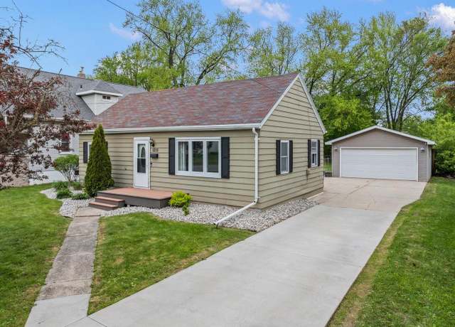 Property at 1215 Hastings St, Green Bay, WI 54301, 3 beds, 1 bath