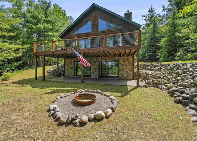 Property at 16255 Crestview Dr, Mountain, WI 54149, 3 beds, 2 baths