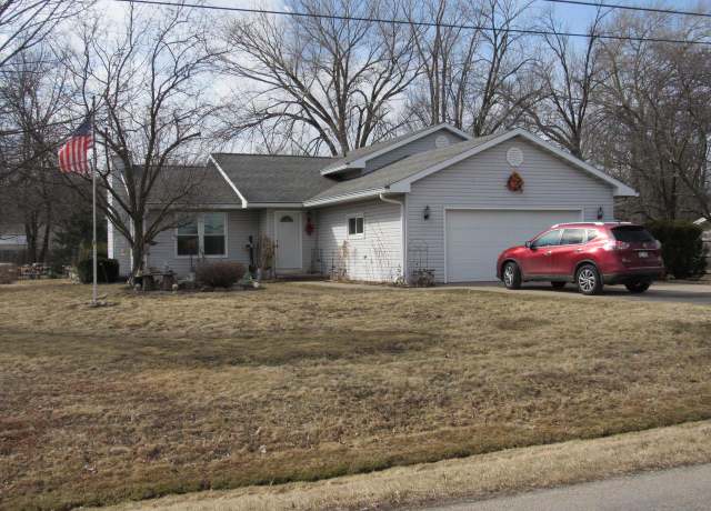 Property at 7375 Woodenshoe Rd, Neenah, WI 54956, 3 beds, 2 baths