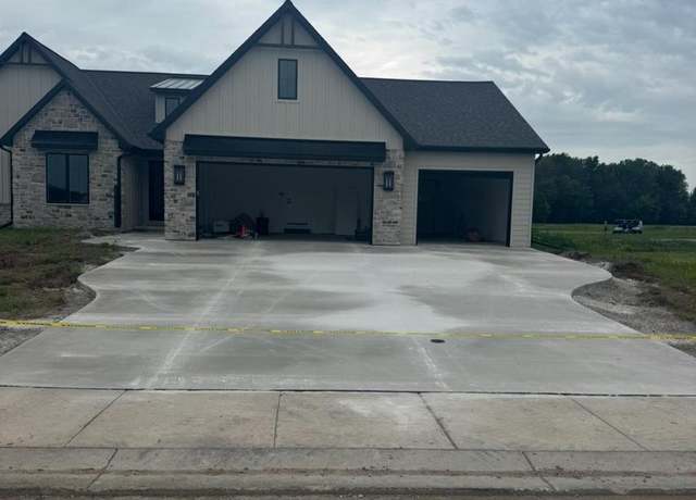 Property at 143 Beckerae Ct, Wrightstown, WI 54180, 4 beds, 2.5 baths