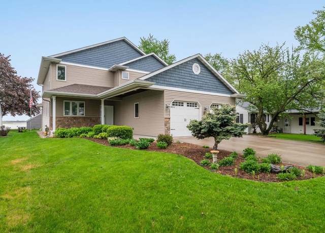 Property at 3650 Shangri La Point Rd, Oshkosh, WI 54904, 3 beds, 3.5 baths