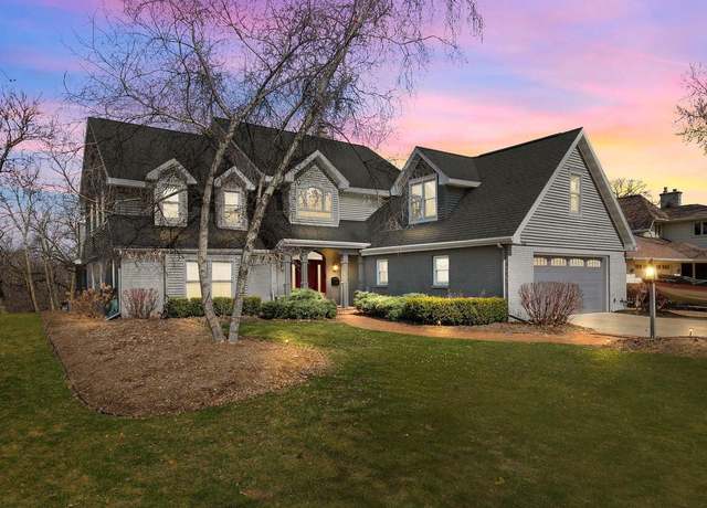Property at 140 River Dr, Appleton, WI 54915, 4 beds, 3.5 baths