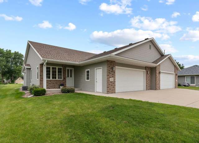 Property at 115 Aurora Ln, Fond Du Lac, WI 54935, 2 beds, 2 baths