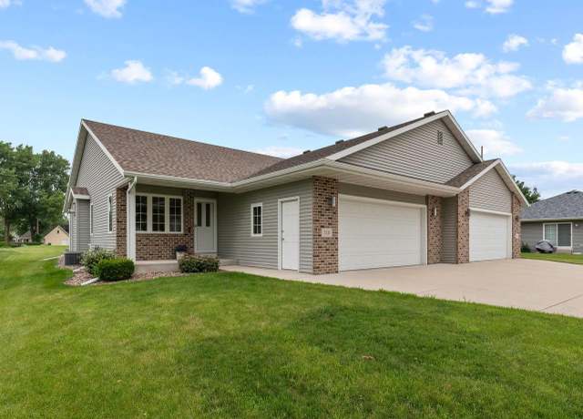 Property at 115 Aurora Ln, Fond Du Lac, WI 54935, 2 beds, 2 baths