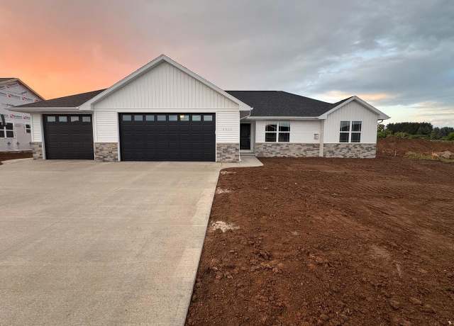 Property at 4626 Paul Ln, Green Bay, WI 54313, 3 beds, 2 baths