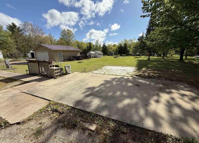 Property at N6414 Oak Ridge Ct, Shawano, WI 54166