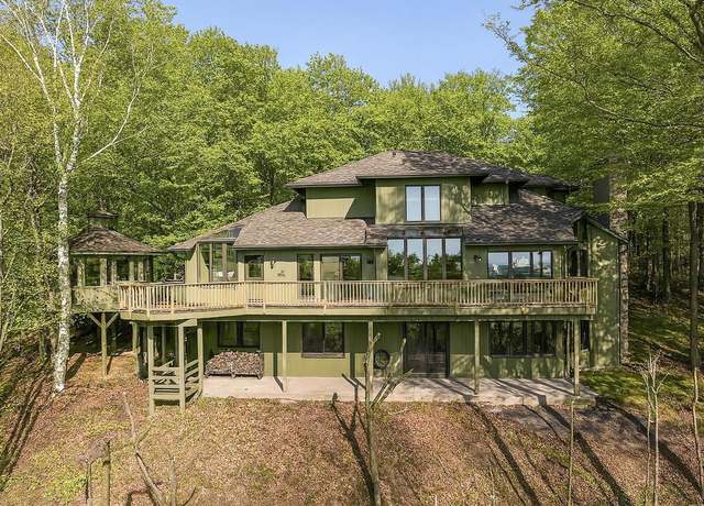 Property at 8283 Island View Rd, Fish Creek, WI 54212, 3 beds, 4 baths