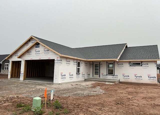 Property at W5808 Delta Dr, Menasha, WI 54952, 3 beds, 2 baths