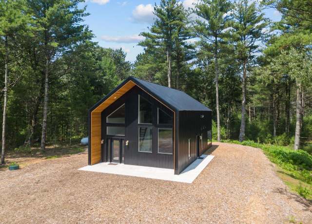 Property at N3280 Little Chicago Ln, Weyauwega, WI 54983, 2 beds, 2 baths