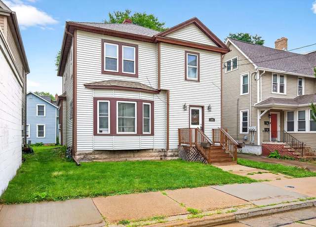 Property at 106 E Franklin St, Appleton, WI 54911, 2 beds, 2 baths