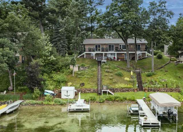 Property at N2980 Highland Ln, Waupaca, WI 54981, 4 beds, 3 baths