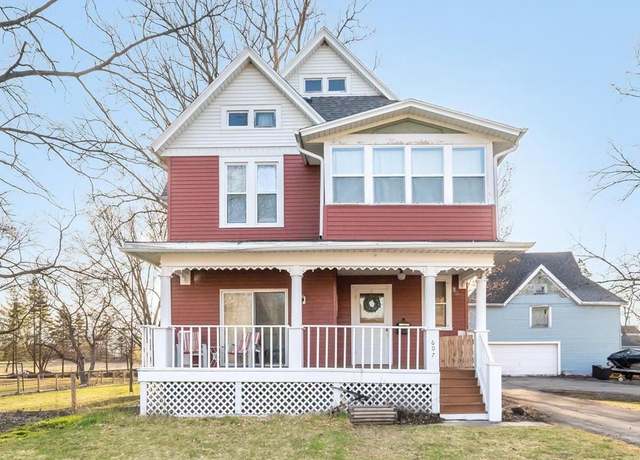 Property at 607 Jefferson Ave, Omro, WI 54963, 4 beds, 2.5 baths